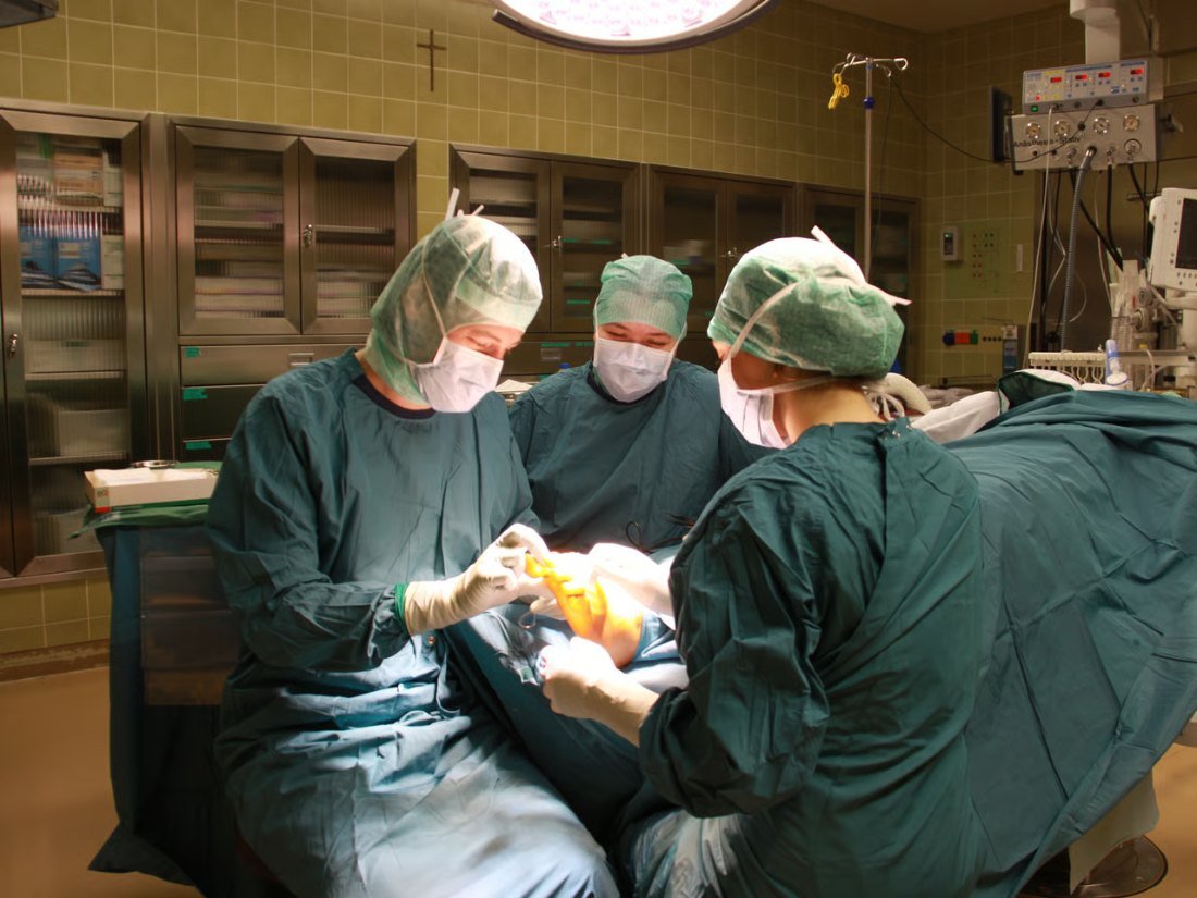 Operation am Fuß
